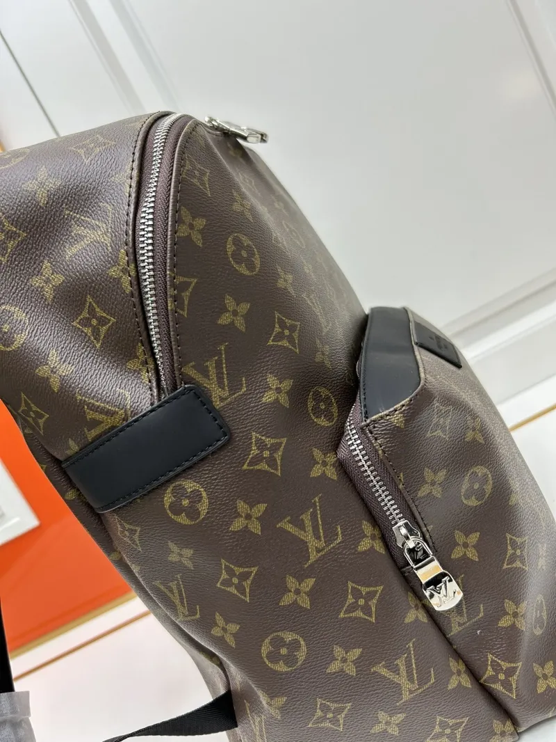LV Backpacks-359 - Image 6