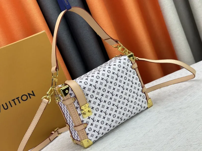 Alternative view of LV Box Bags-12