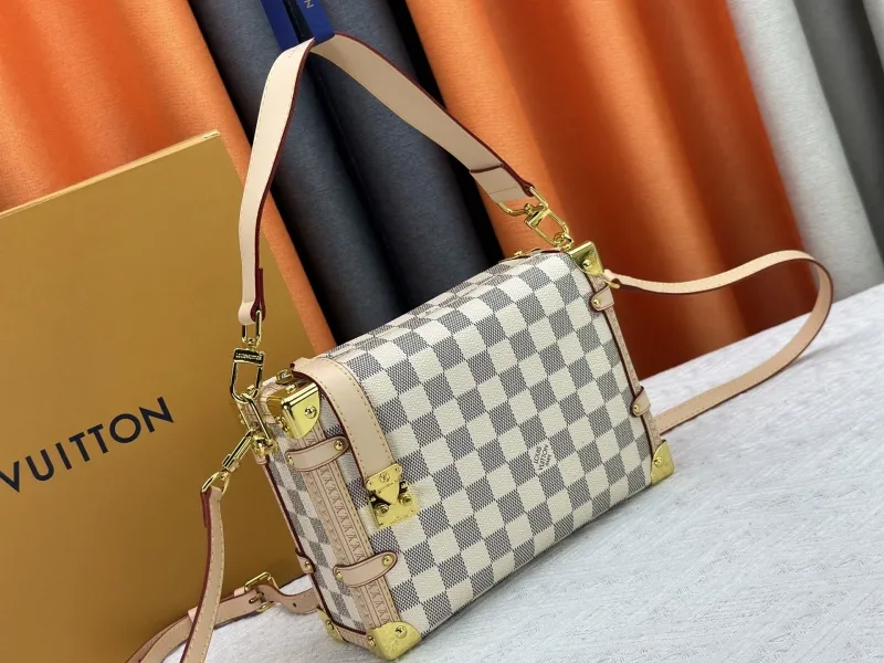 Alternative view of LV Box Bags-14