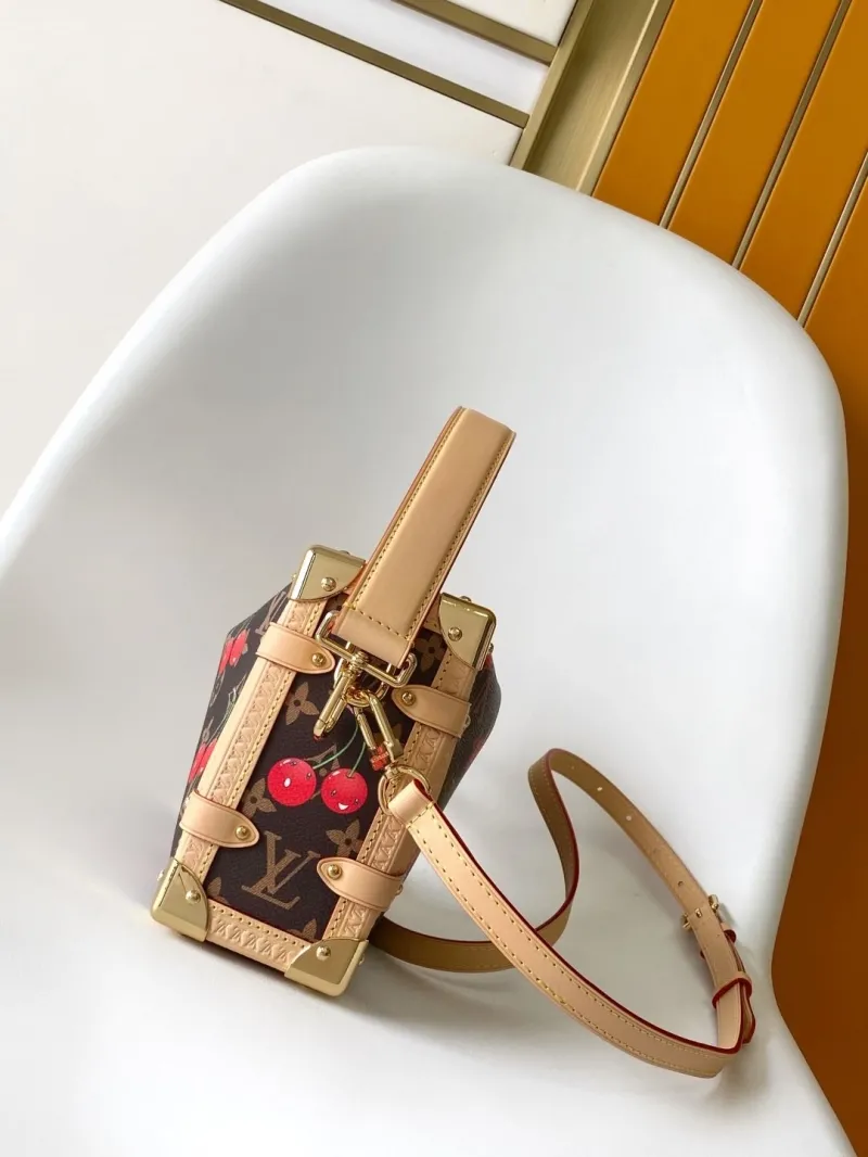 Alternative view of LV Box Bags-15