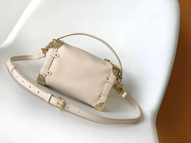 Alternative view of LV Box Bags-19