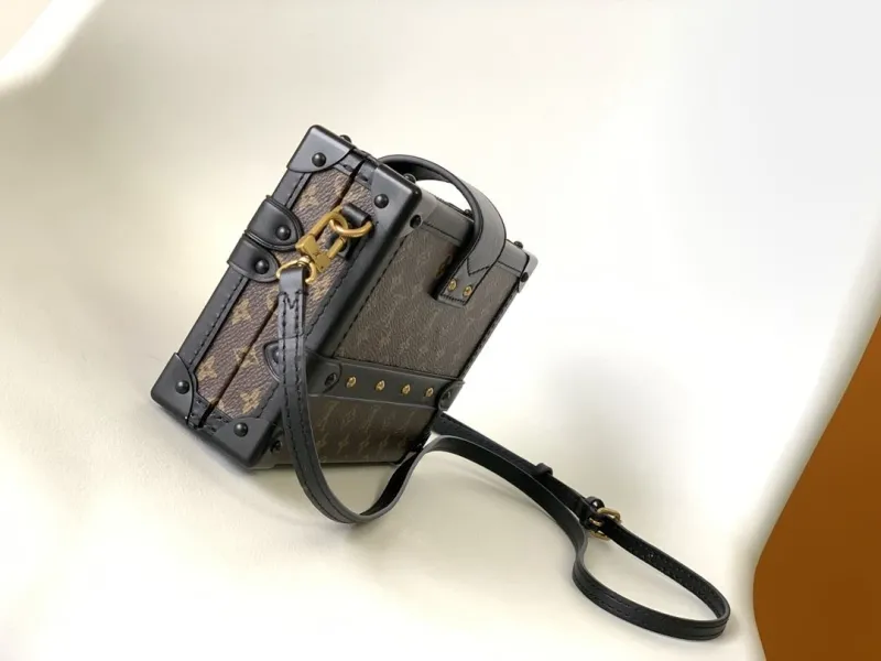 Alternative view of LV Box Bags-25