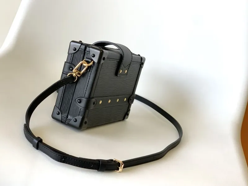 Alternative view of LV Box Bags-27