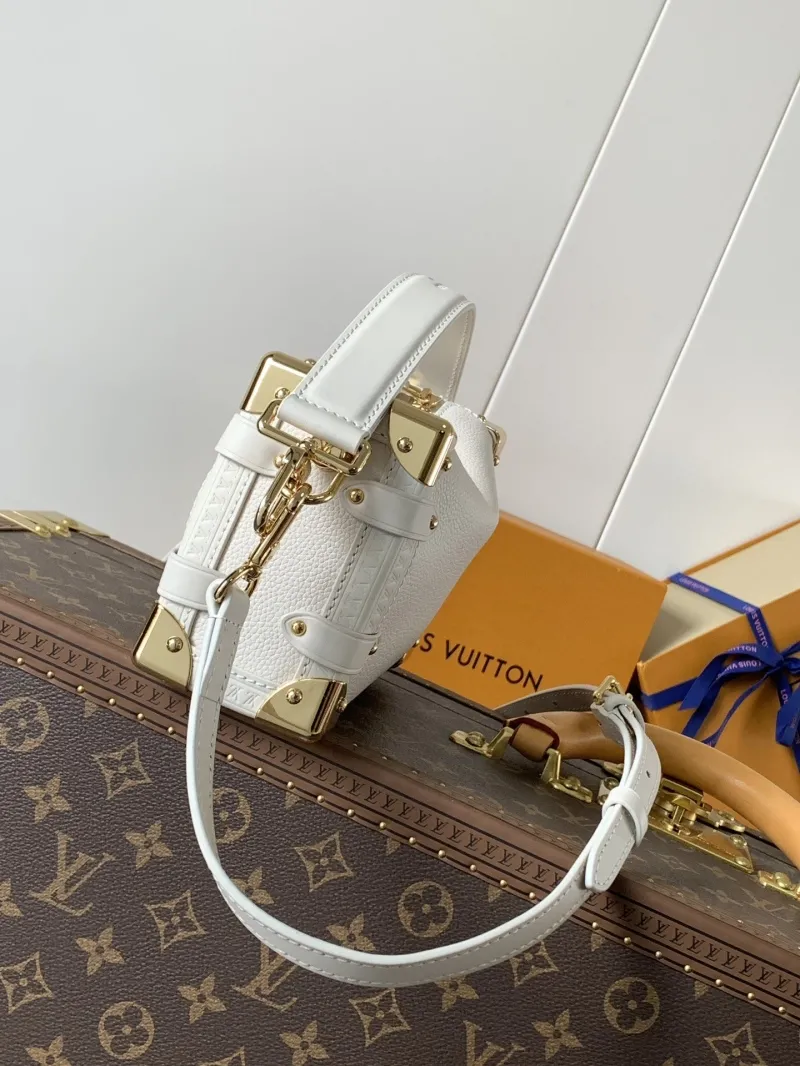 Alternative view of LV Box Bags-34