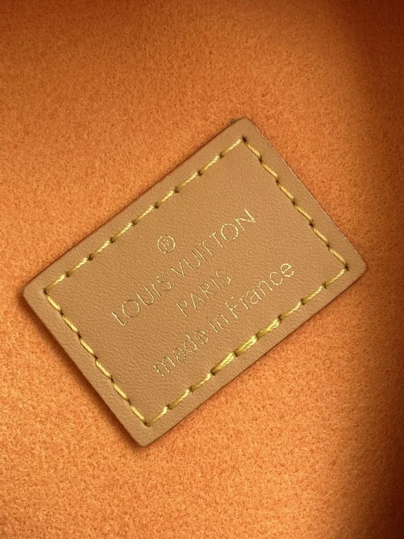 Alternative view of LV Box Bags-37
