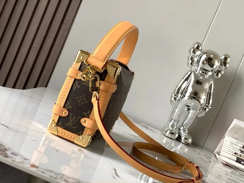 Alternative view of LV Box Bags-43
