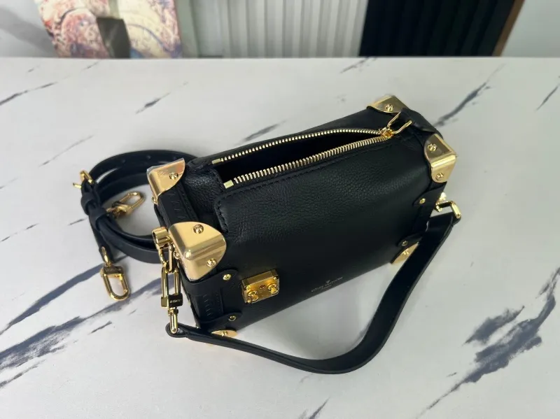 Alternative view of LV Box Bags-61