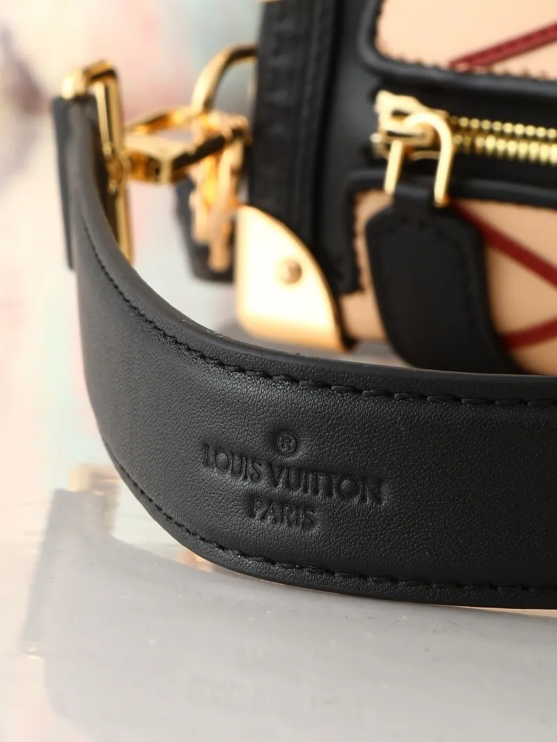 Alternative view of LV Box Bags-65