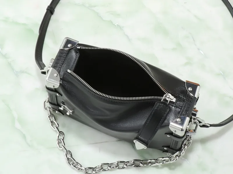 Alternative view of LV Box Bags-67