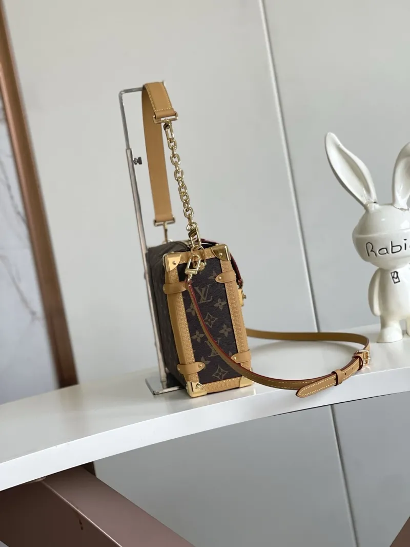Alternative view of LV Box Bags-77