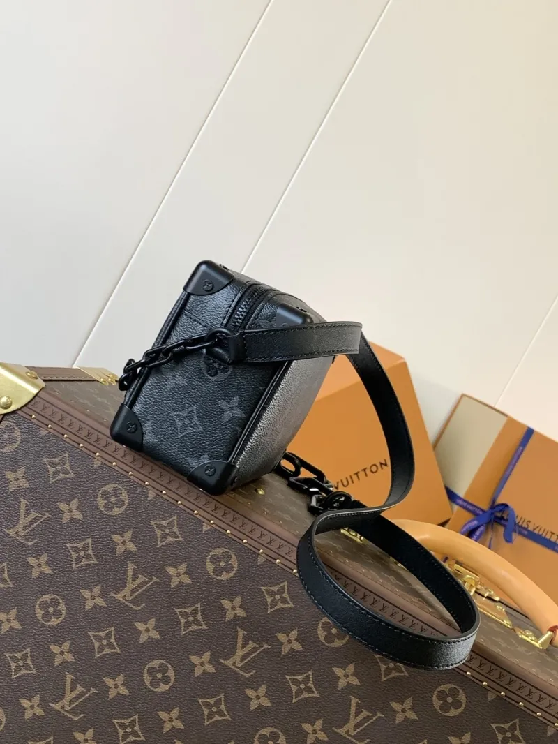 Alternative view of LV Box Bags-101