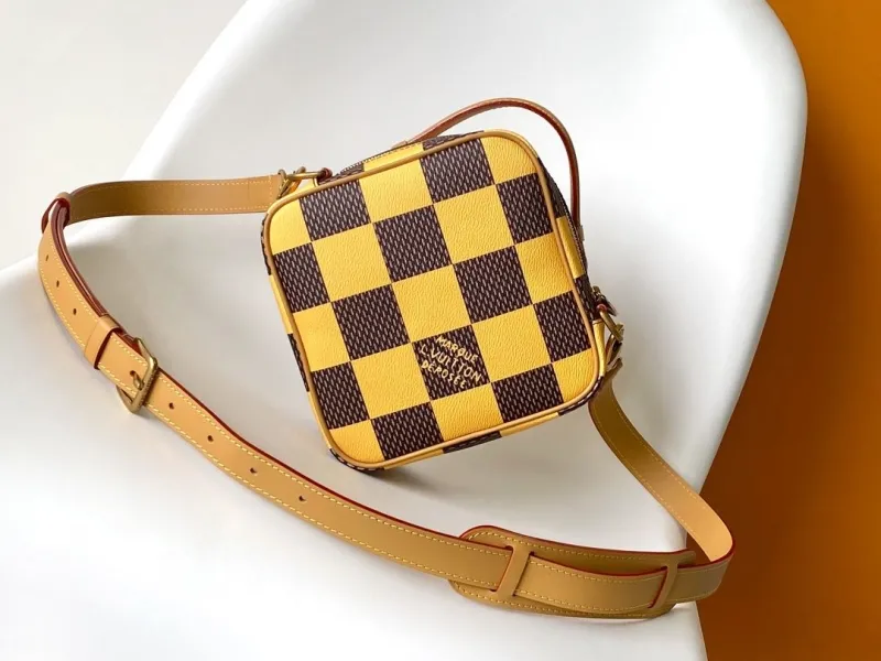 LV Box Bags-106 - Image 4