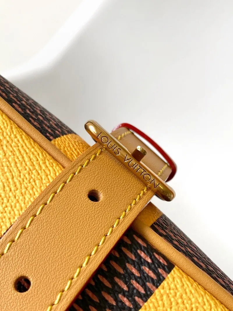 LV Box Bags-106 - Image 7