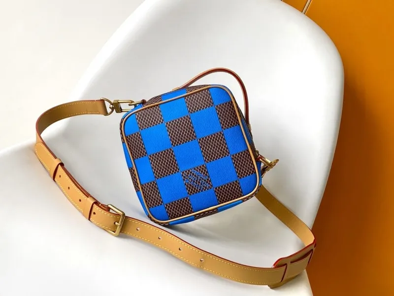Alternative view of LV Box Bags-107