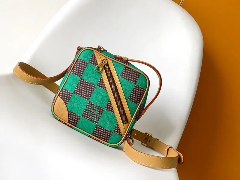 Alternative view of LV Box Bags-108
