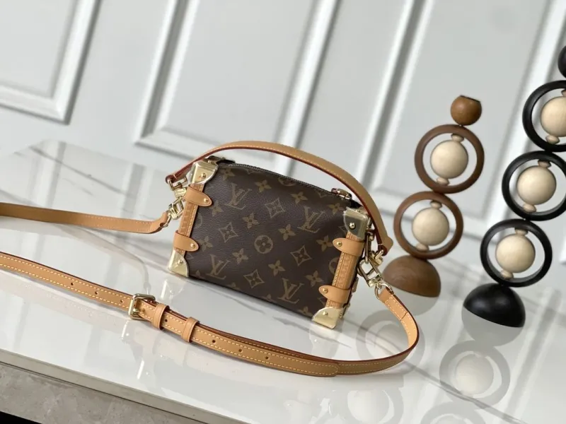 Alternative view of LV Box Bags-113
