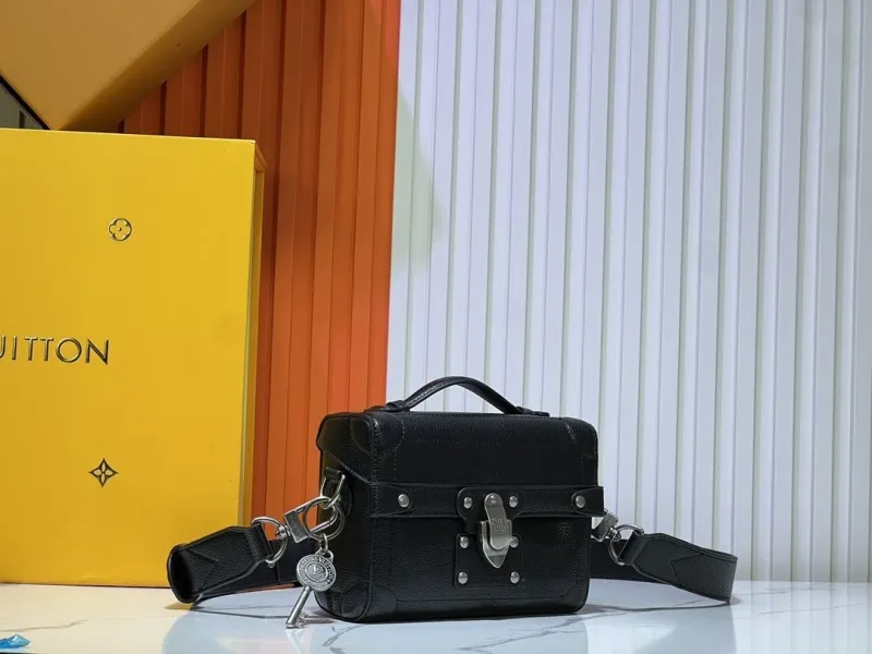Alternative view of LV Box Bags-129