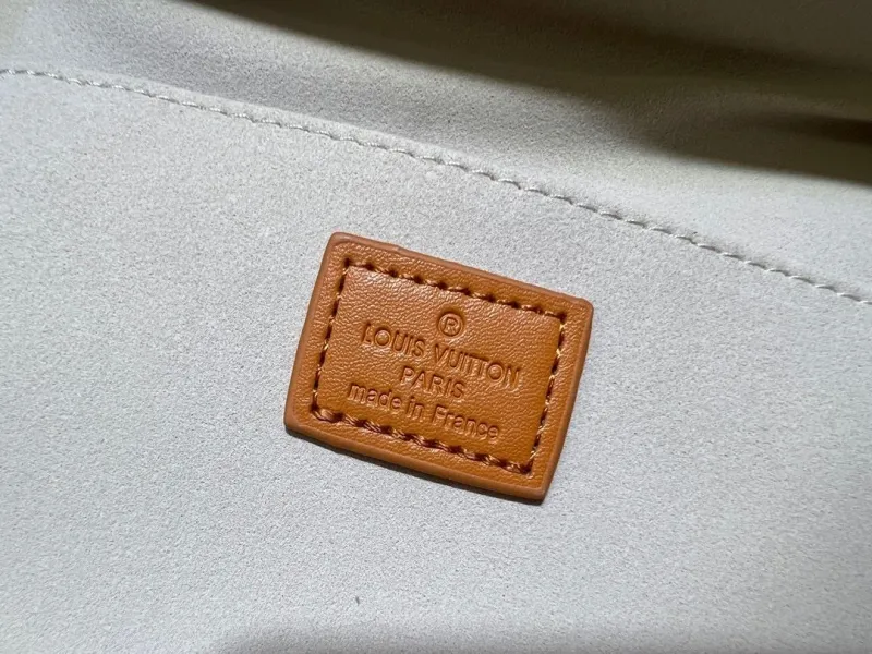 LV Box Bags-137 - Image 9