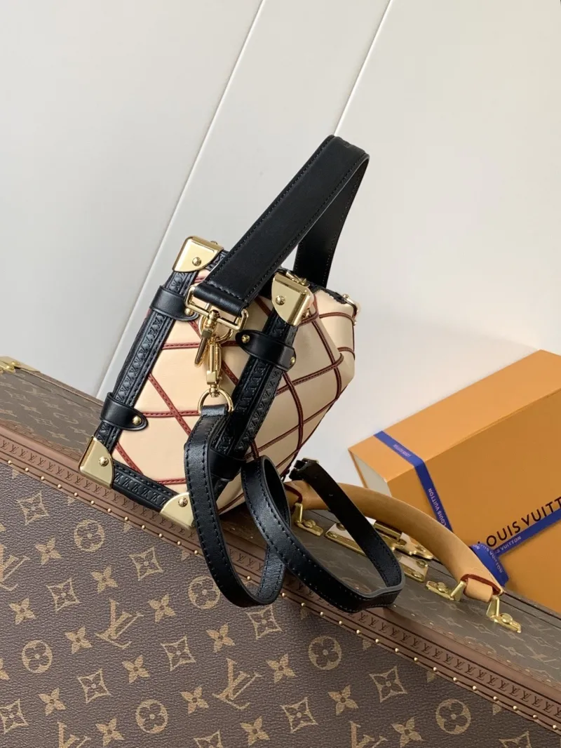 Alternative view of LV Box Bags-152