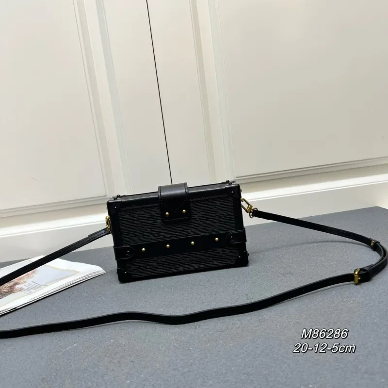 Alternative view of LV Box Bags-159