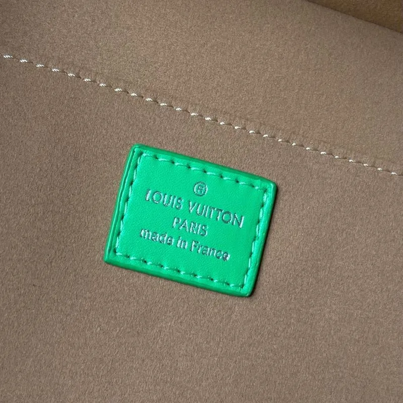 LV Box Bags-164 - Image 9