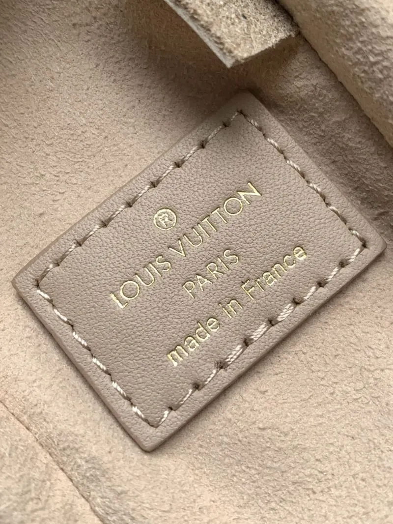 LV Box Bags-190 - Image 9