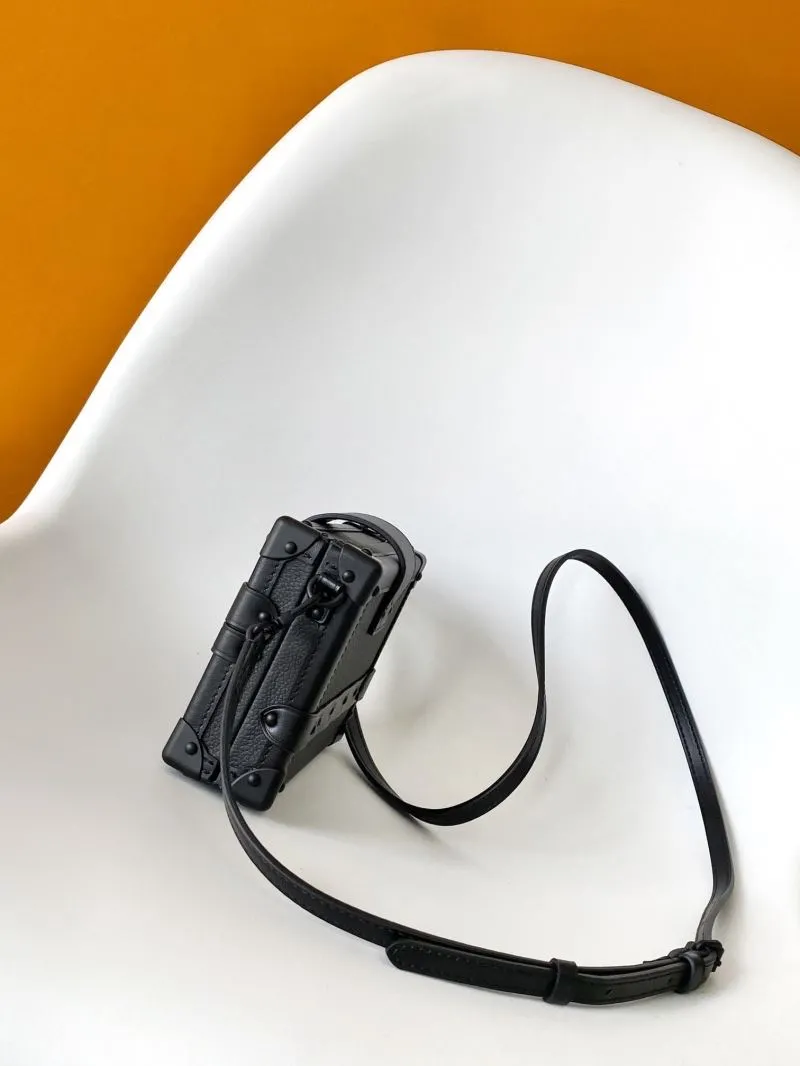 Alternative view of LV Box Bags-201