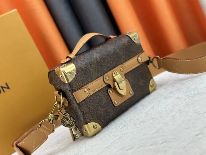 Alternative view of LV Box Bags-209