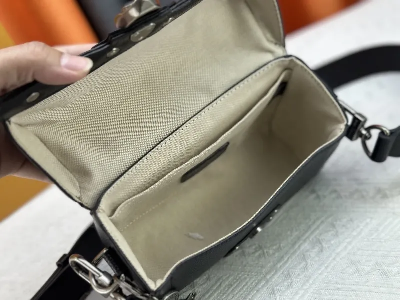 LV Box Bags-210 - Image 8