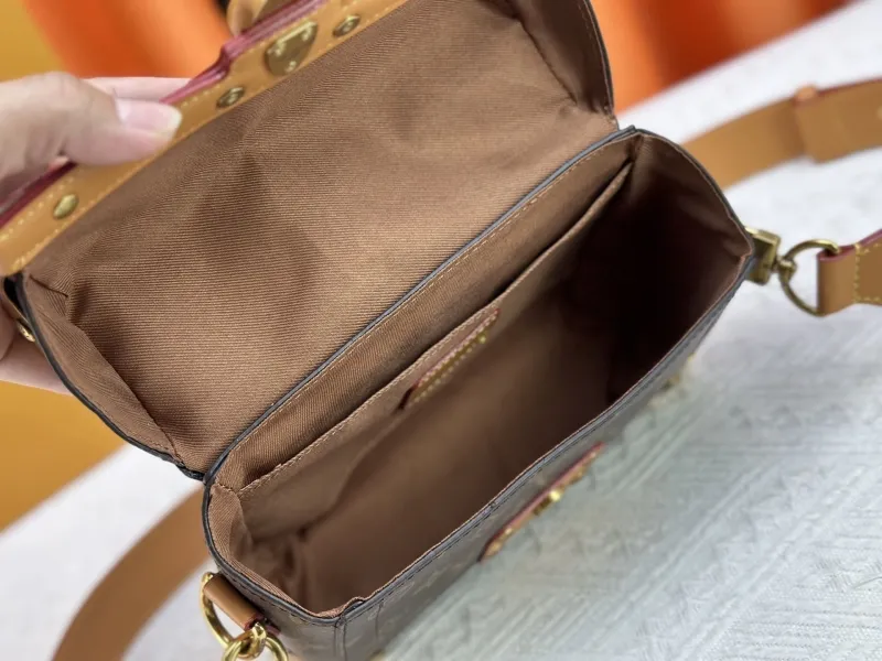 LV Box Bags-213 - Image 8