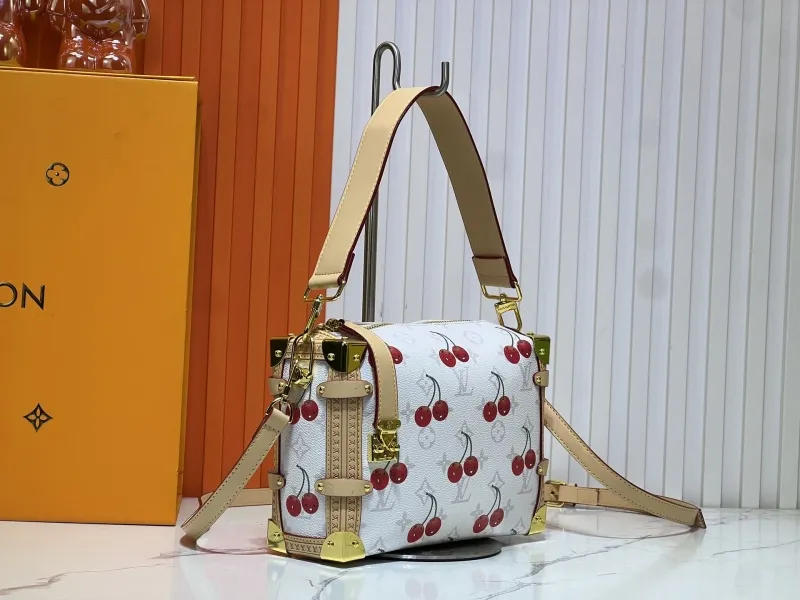 Alternative view of LV Box Bags-217