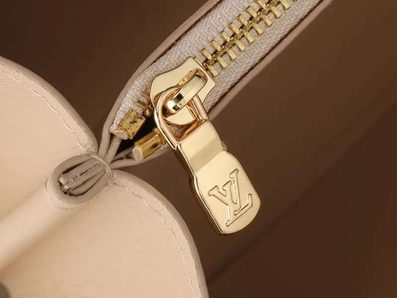 LV Box Bags-219 - Image 8