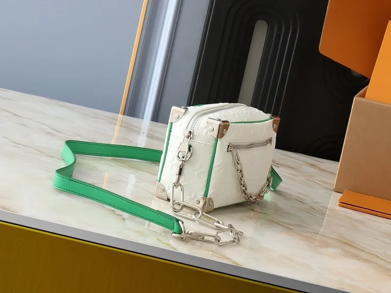 Alternative view of LV Box Bags-221