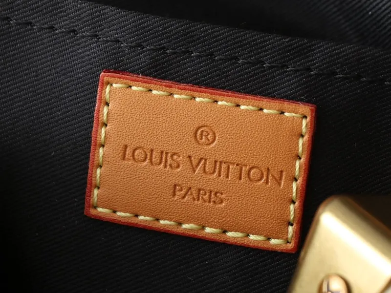 LV Box Bags-224 - Image 8