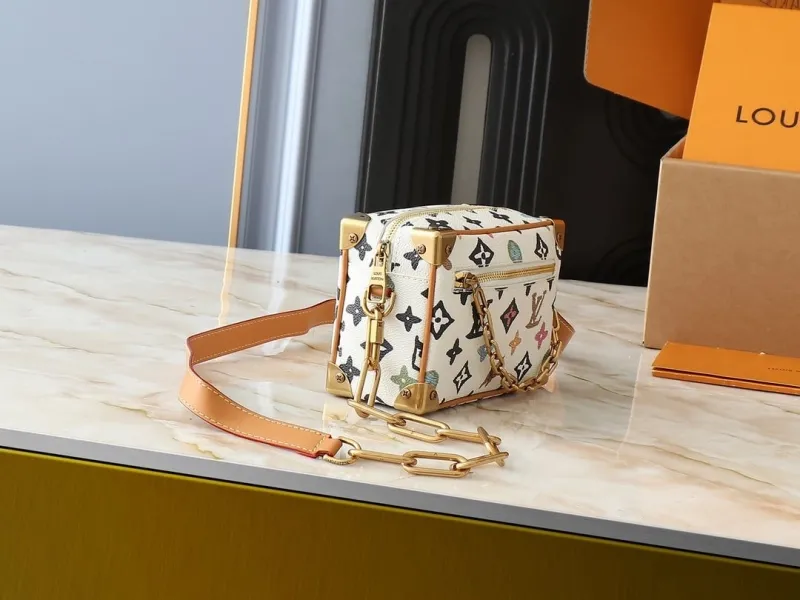 Alternative view of LV Box Bags-225