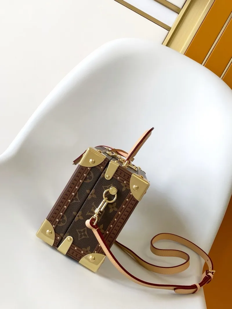 Alternative view of LV Box Bags-227