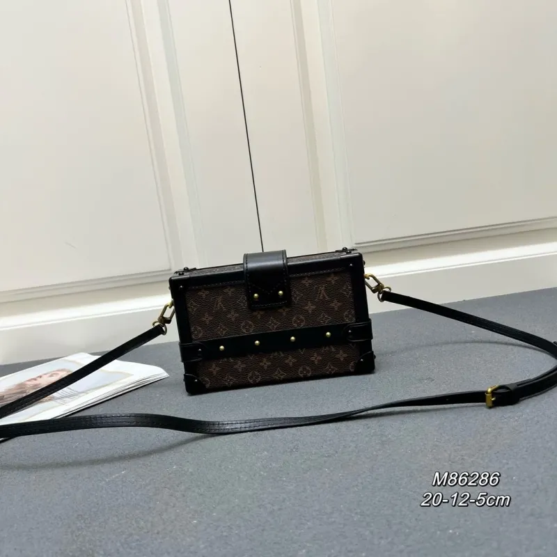Alternative view of LV Box Bags-245