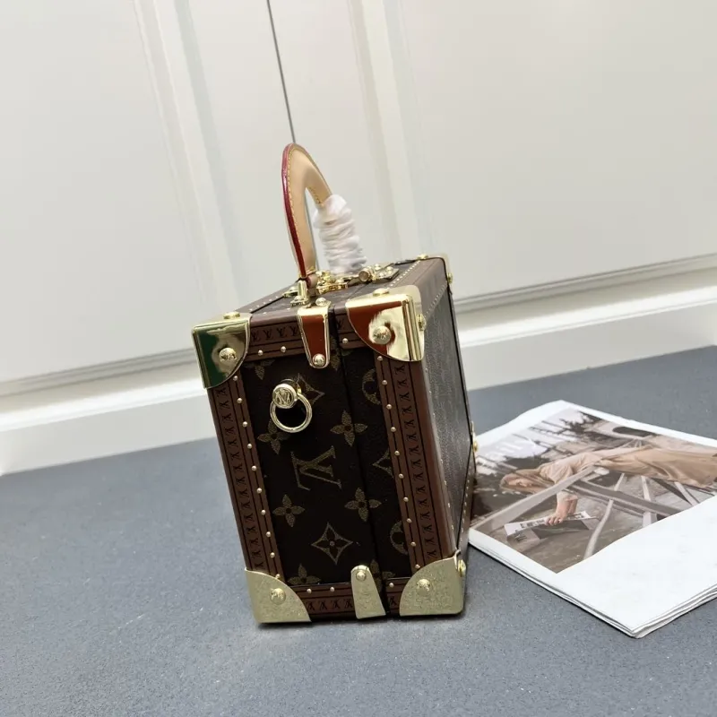 Alternative view of LV Box Bags-248
