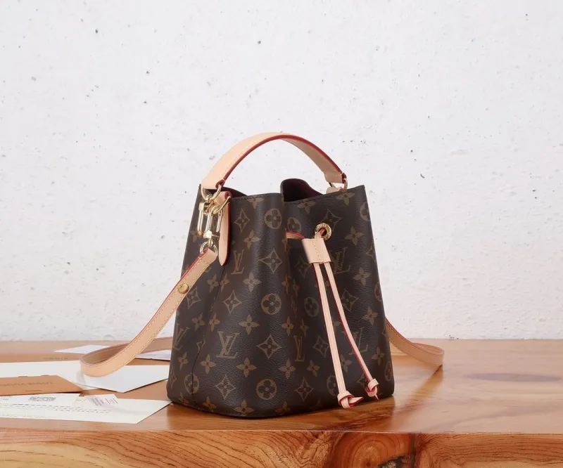 Alternative view of LV Bucket Bags-1