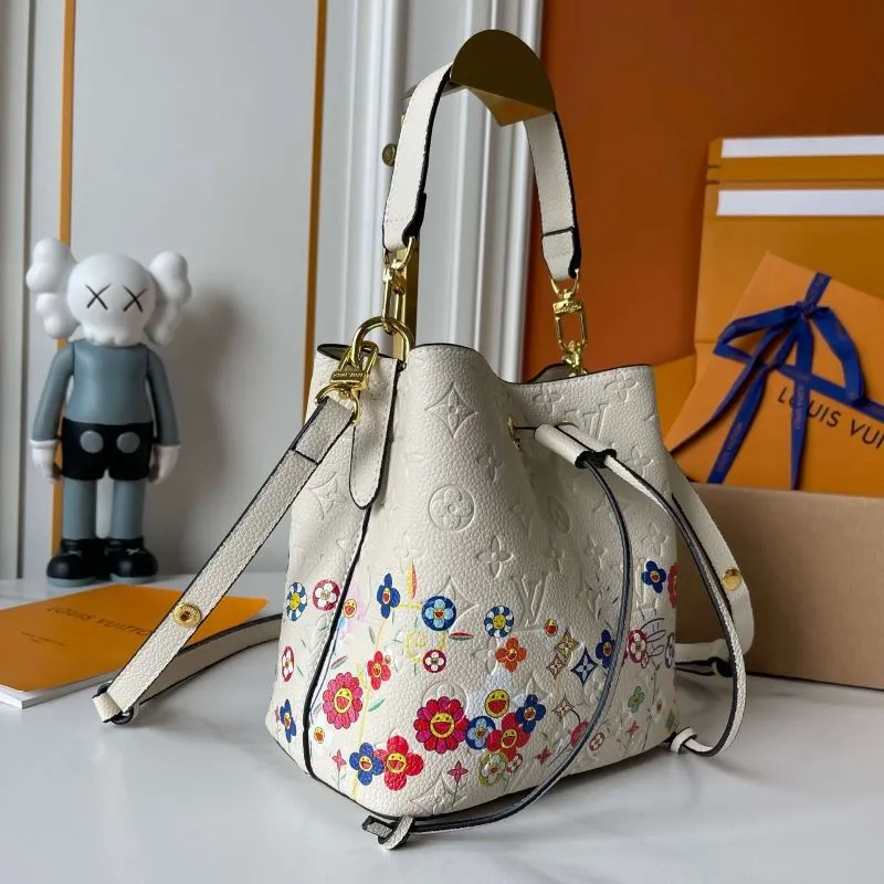 Alternative view of LV Bucket Bags-2