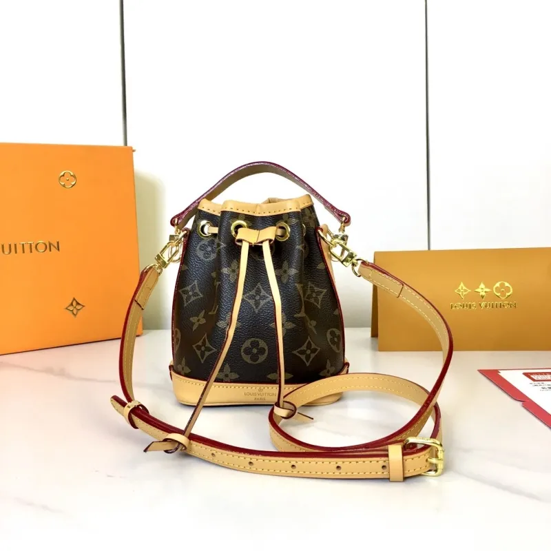 LV Bucket Bags-3