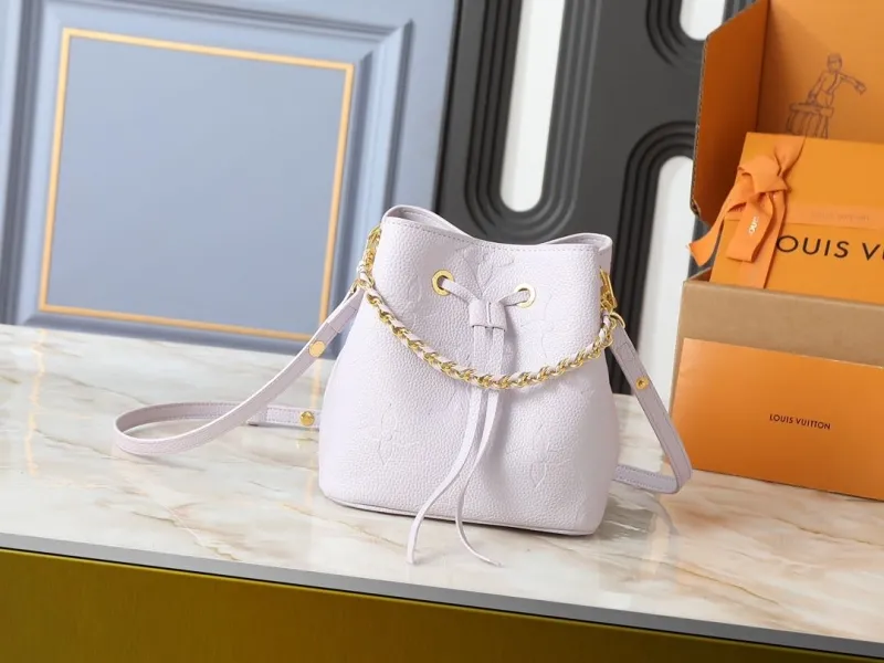 LV Bucket Bags-6