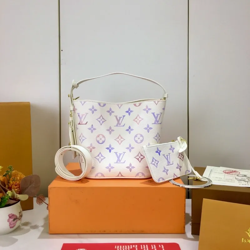 LV Bucket Bags-7