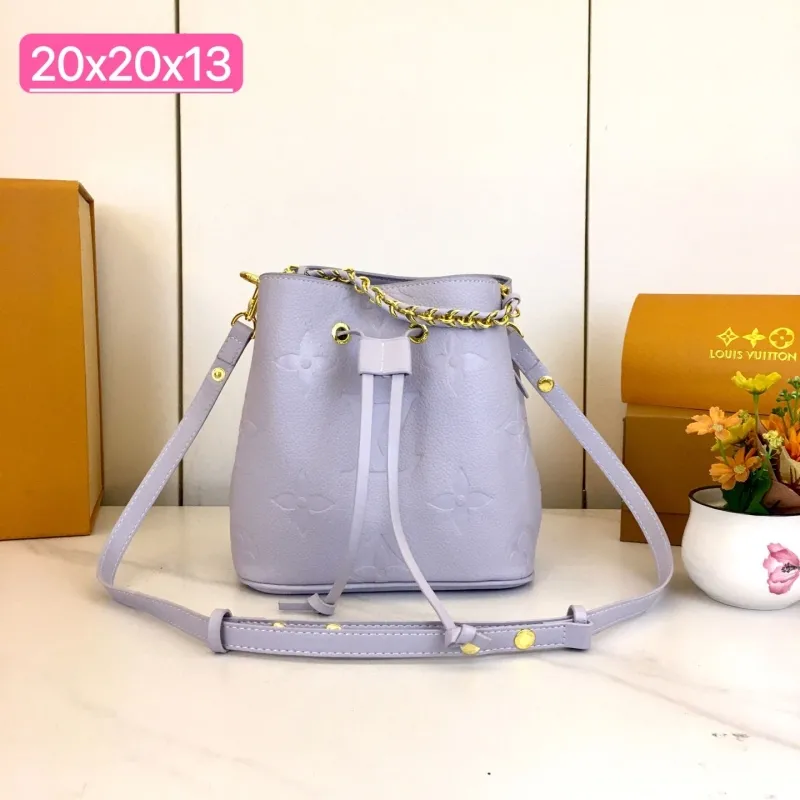 LV Bucket Bags-8