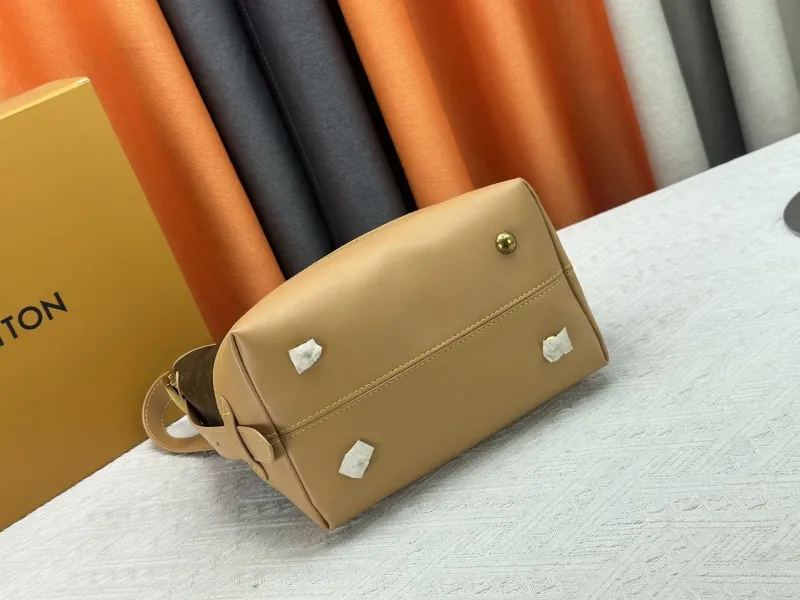 LV Bucket Bags-10 - Image 4