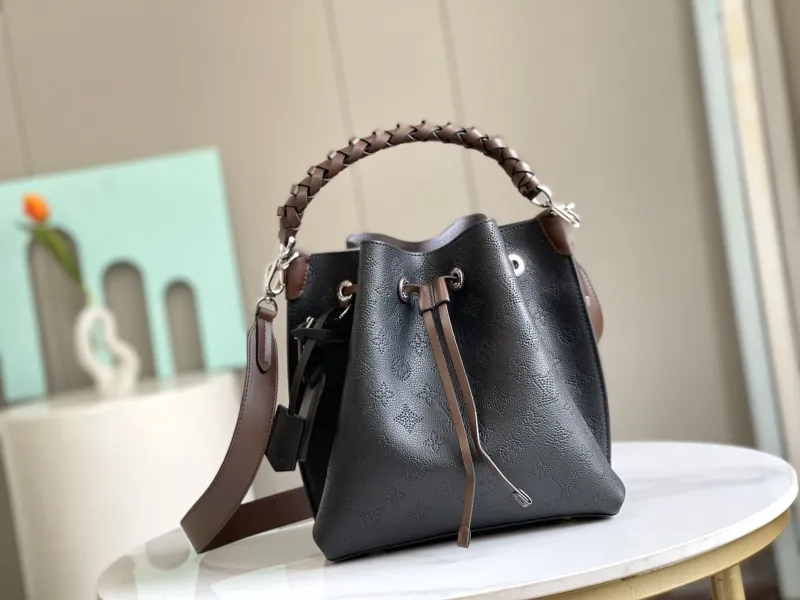 LV Bucket Bags-22