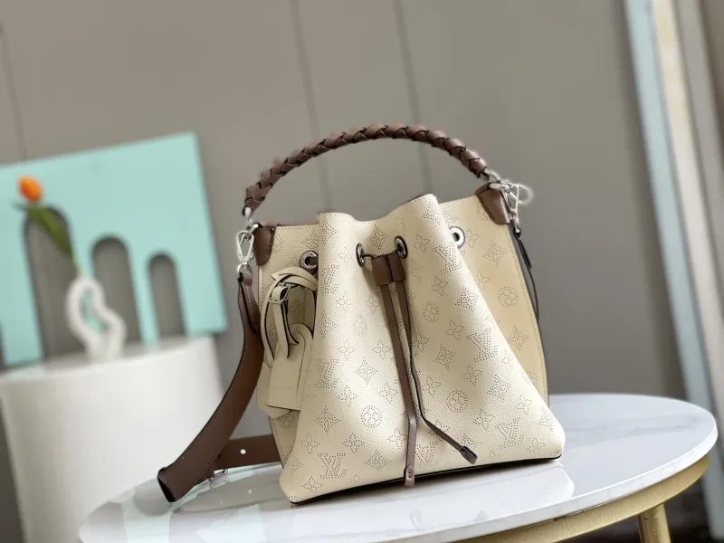 LV Bucket Bags-23