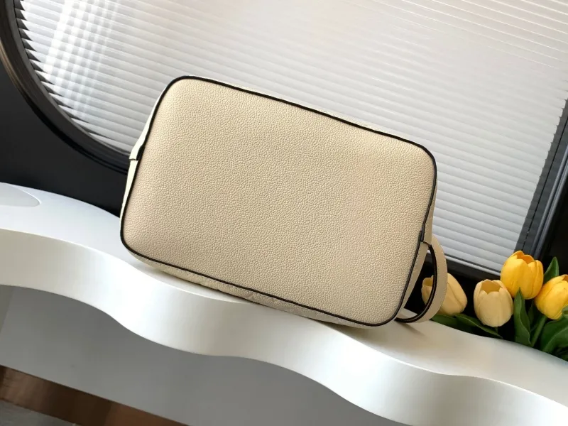 LV Bucket Bags-47 - Image 3