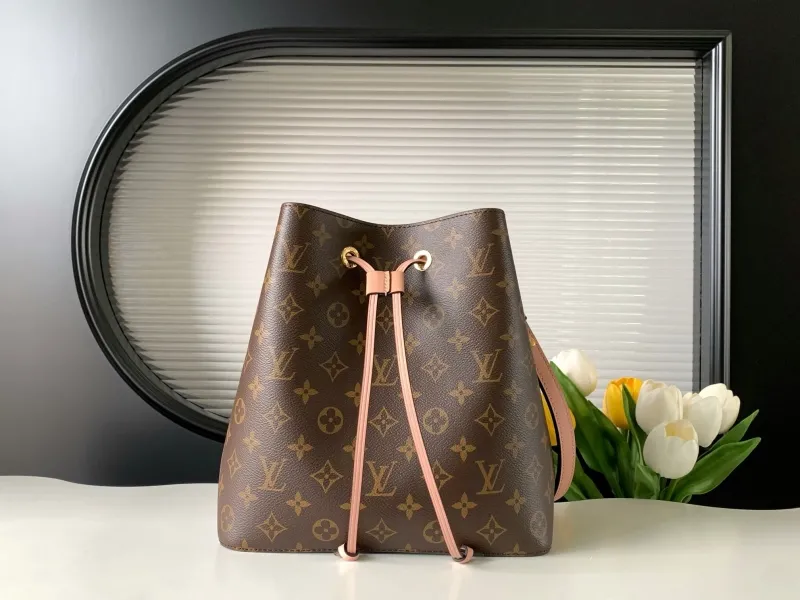 LV Bucket Bags-54