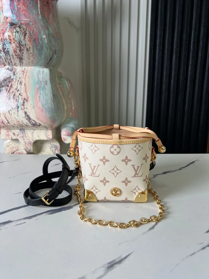 LV Bucket Bags-64